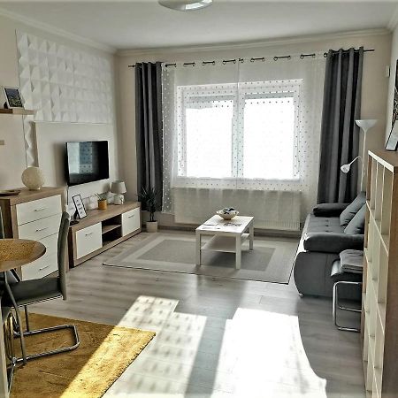 Sweet Central Apartment ,In The City Center Еґер Екстер'єр фото