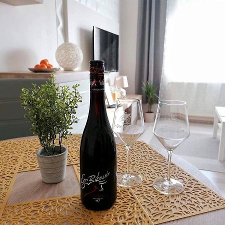 Sweet Central Apartment ,In The City Center Еґер Екстер'єр фото