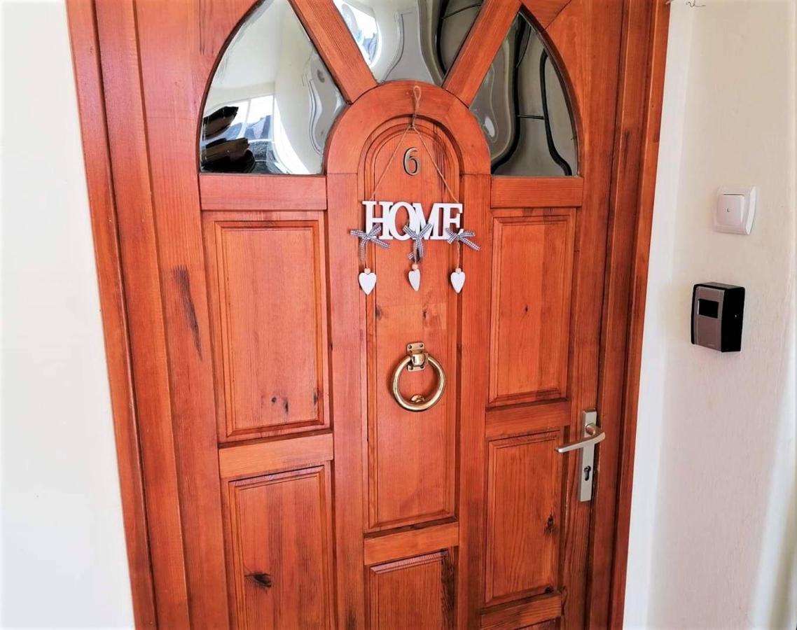 Sweet Central Apartment ,In The City Center Еґер Екстер'єр фото