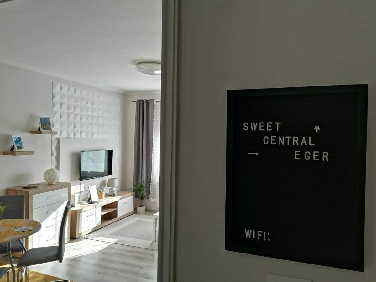 Sweet Central Apartment ,In The City Center Еґер Екстер'єр фото