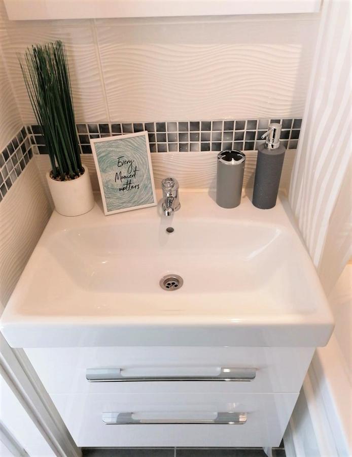 Sweet Central Apartment ,In The City Center Еґер Екстер'єр фото