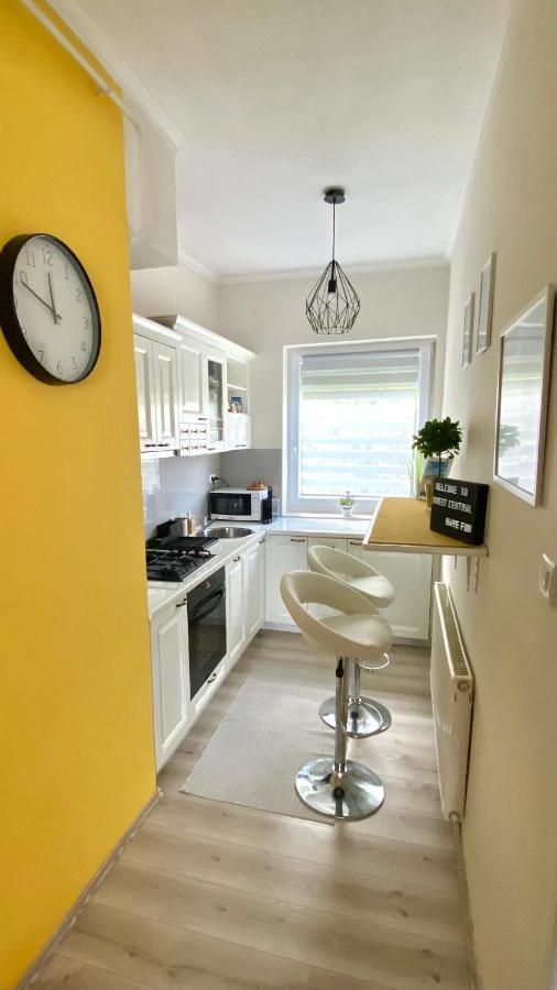 Sweet Central Apartment ,In The City Center Еґер Екстер'єр фото